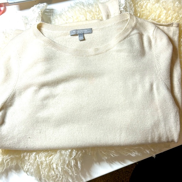 Neiman Marcus Lace Sleeve Crewneck Pure Cashmere Sweater (sz L) - Picture 9 of 11